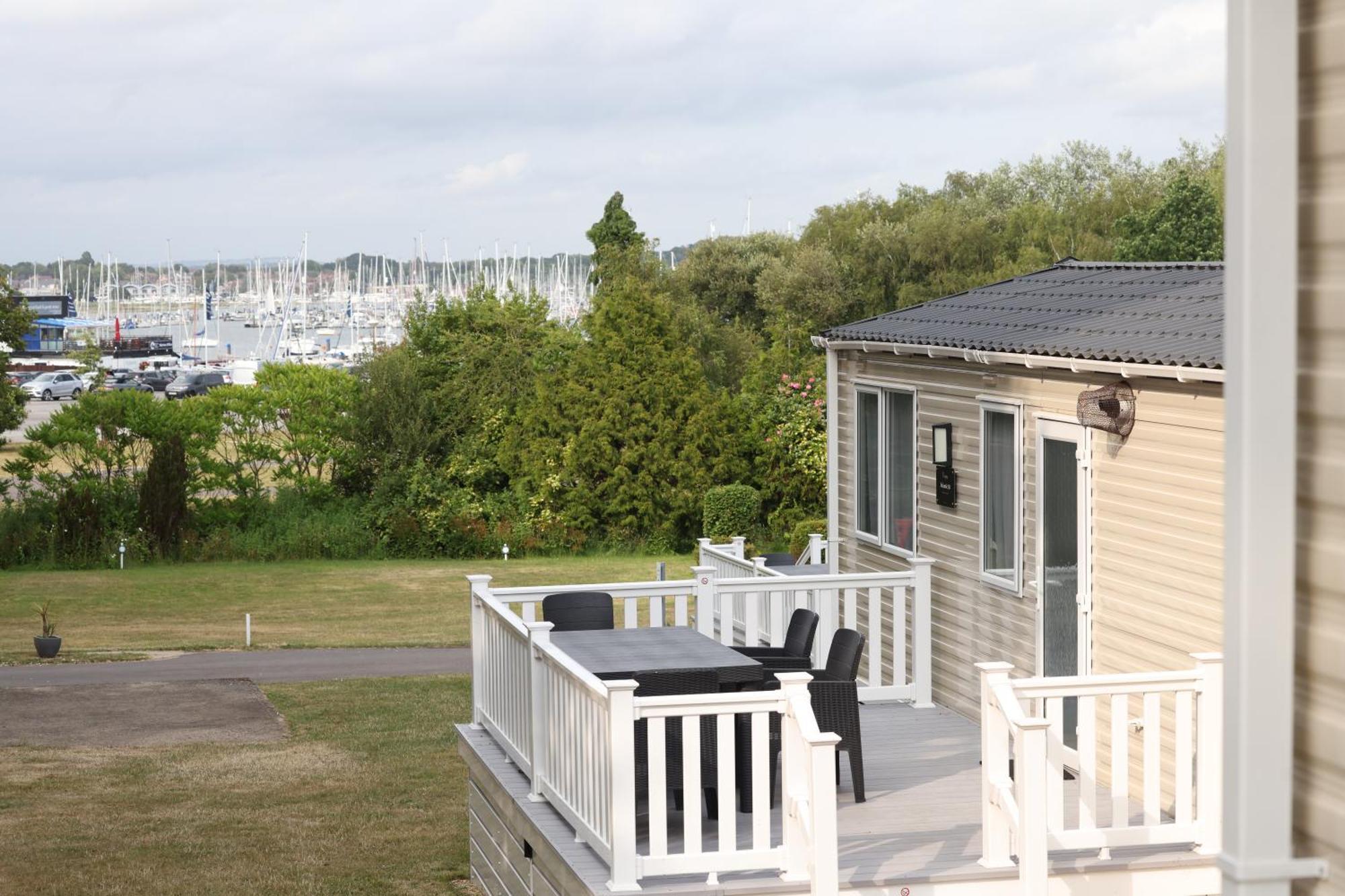 Mercury Yacht Harbour And Holiday Park Bursledon Luaran gambar