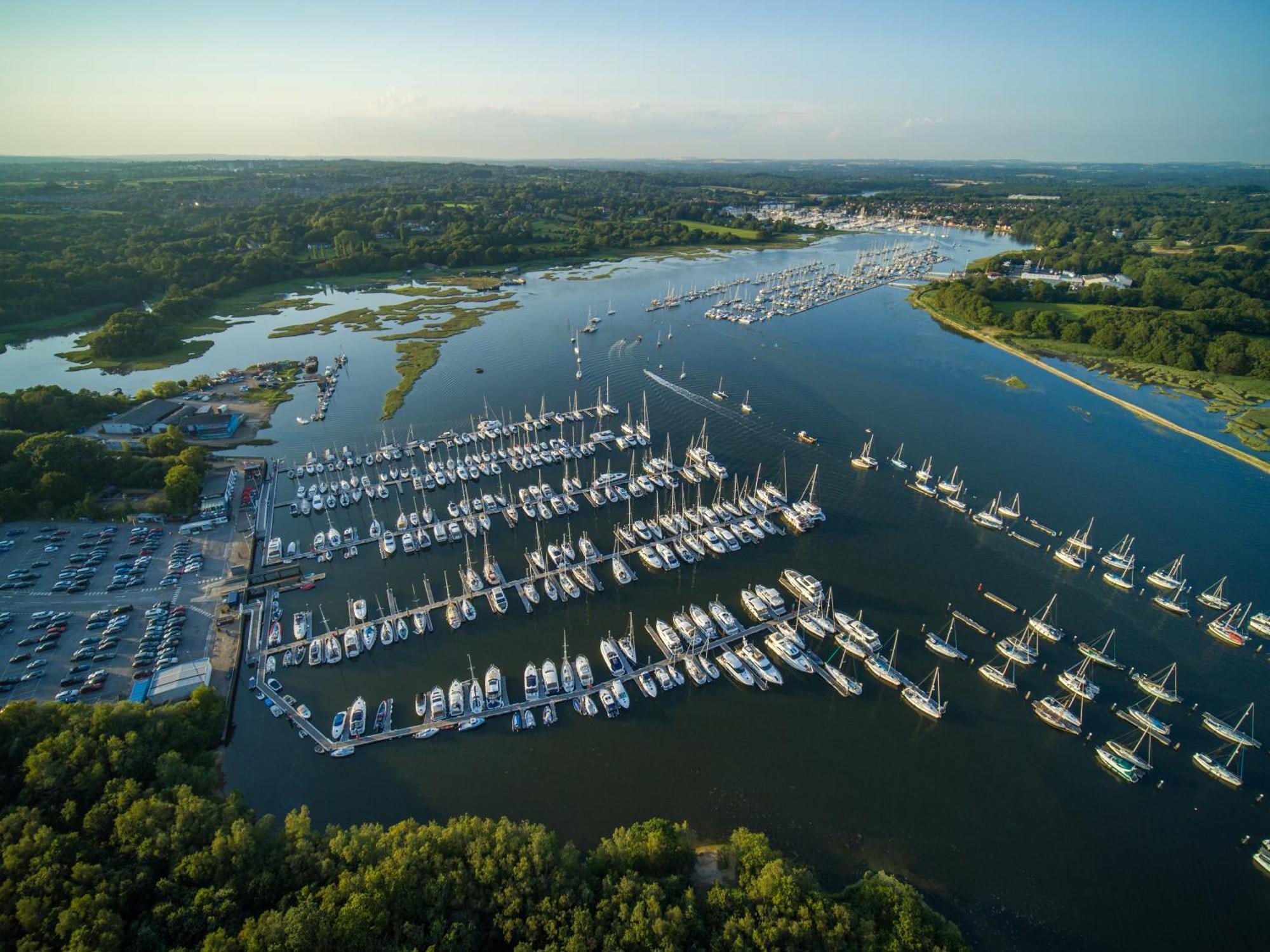 Mercury Yacht Harbour And Holiday Park Bursledon Luaran gambar