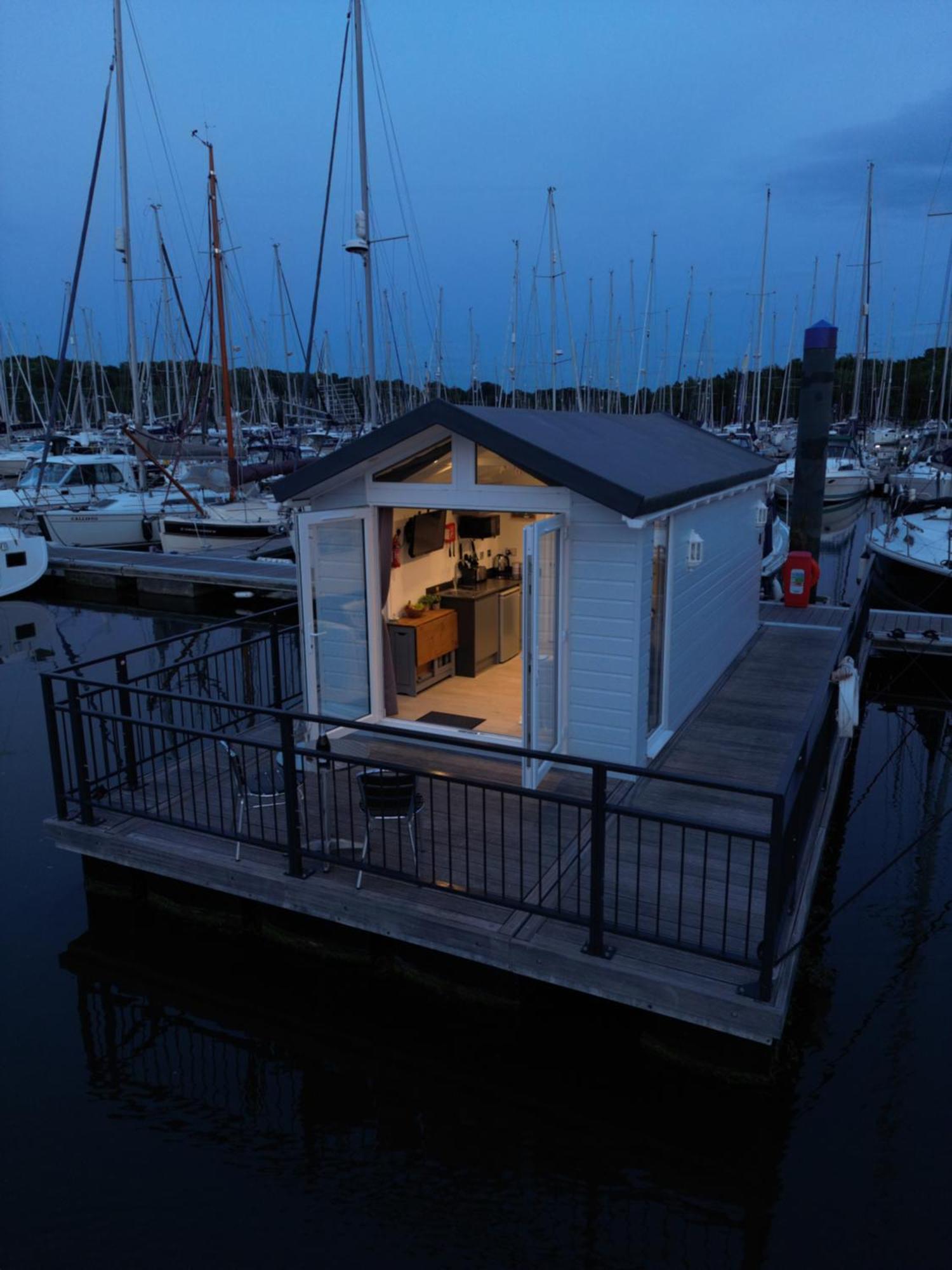 Mercury Yacht Harbour And Holiday Park Bursledon Luaran gambar